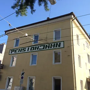 Jahn Couette-café Salzbourg
